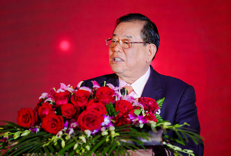 德業(yè)人將用心堅(jiān)守使命,<br>為實(shí)現(xiàn)夢想不懼櫛風(fēng)沐雨、砥礪前行。